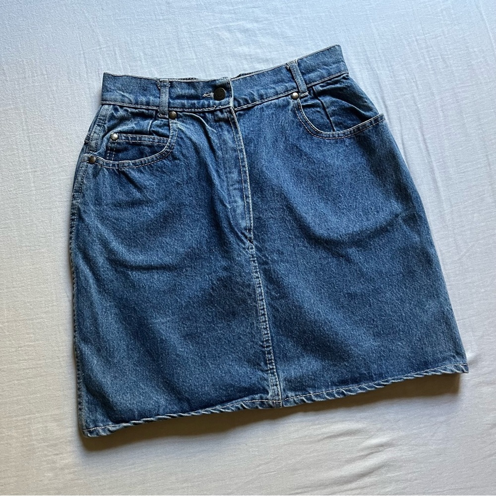 Fiorucci vintage medium dark wash blue denim mini skirt‎